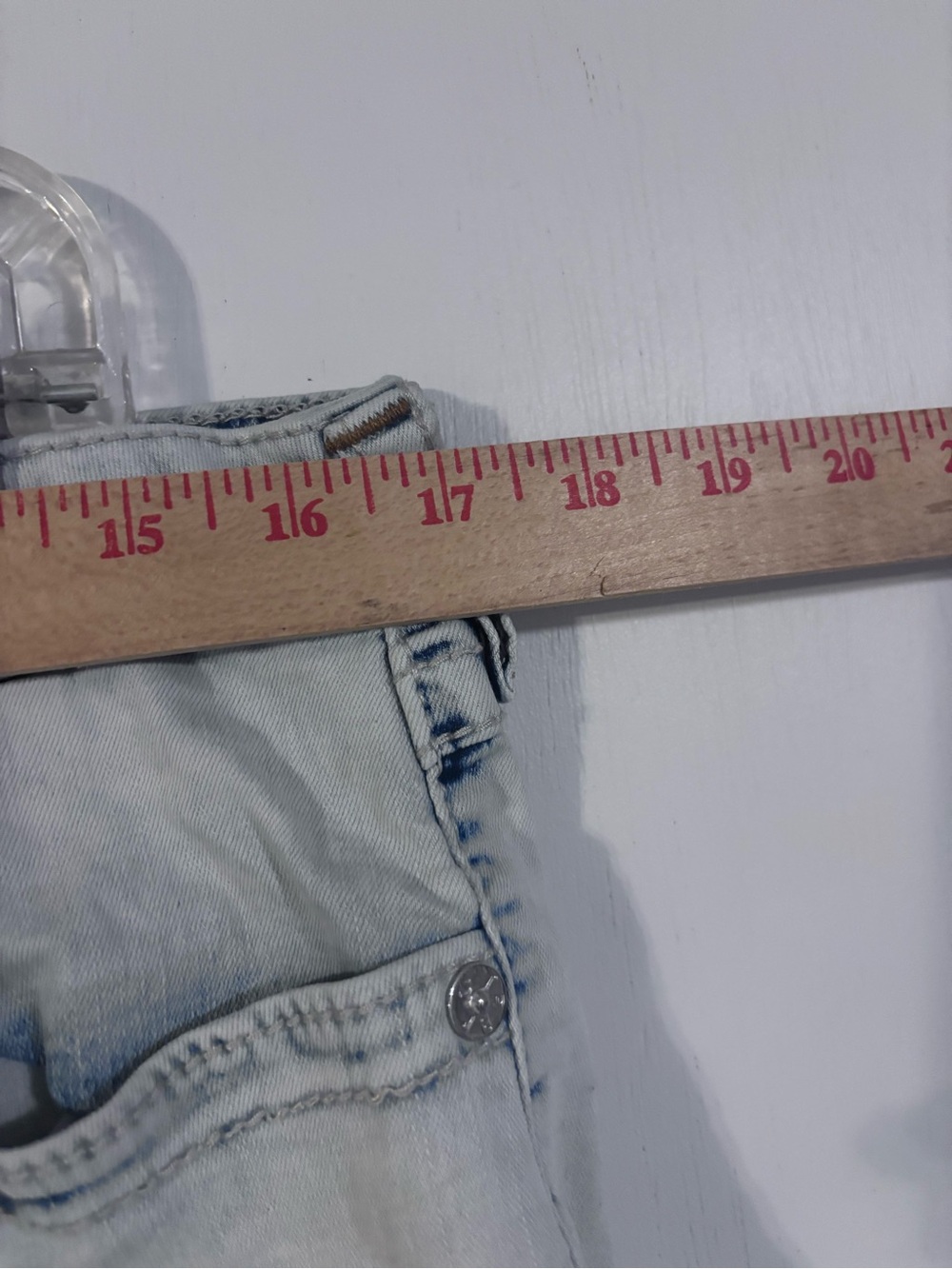 True Religion Joey Low Rise Cut Offs. 34 - Picture 4 of 8
